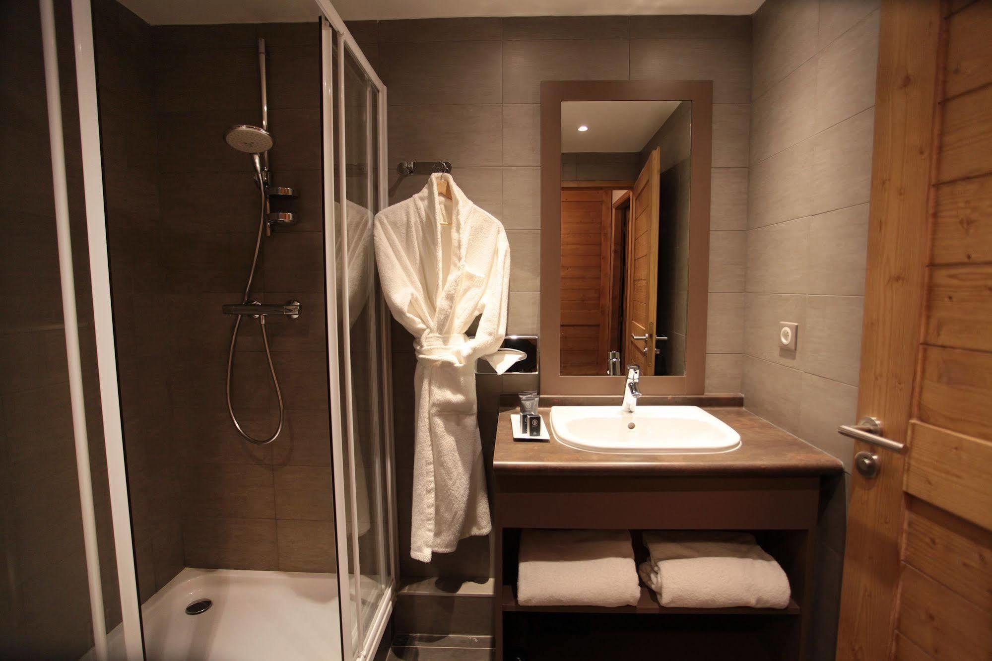 Le Chalet Du Mont Vallon Spa Resort Les Menuires Bagian luar foto